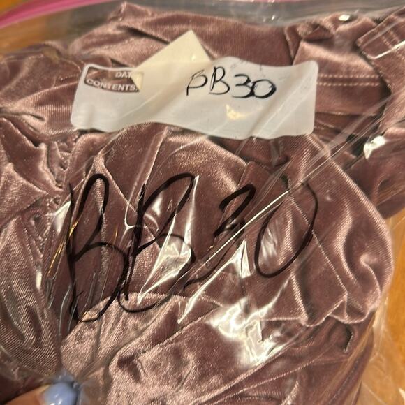 Fashion to Figure FTF Ruched Bodycon Velvet Dress Women’s Sz 0 Pink Formal Party - Picture 9 of 9